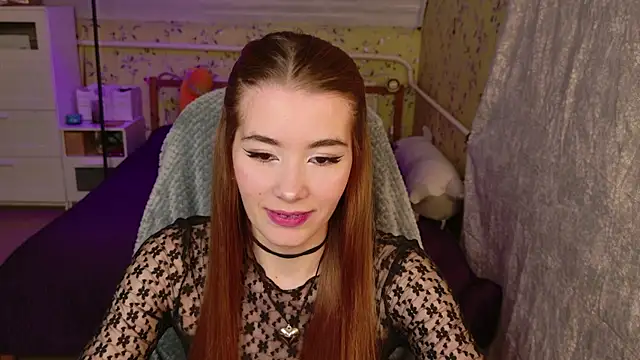 Snapshot of Lunavira chatting on 04/13/26, 06:13 Lunavira online show from 04/13/26, 06:13