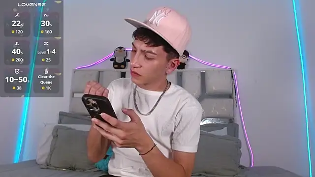 Snapshot of tiam_muller_fenix chatting on 06/04/26, 02:39 tiam muller fenix online show from 06/04/26, 02:39