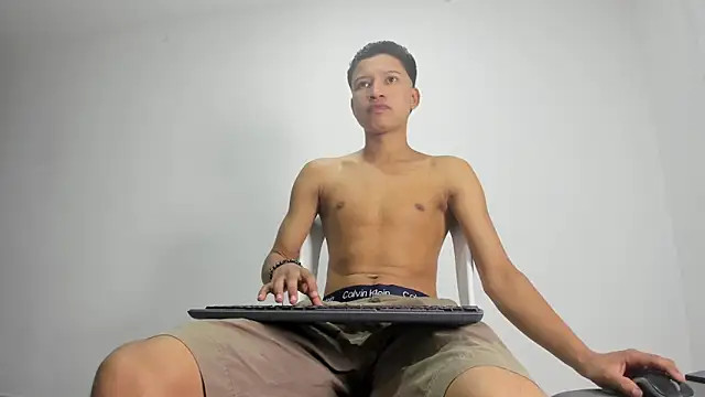 thiago bigcock 1 online show from 05/27/26, 02:08