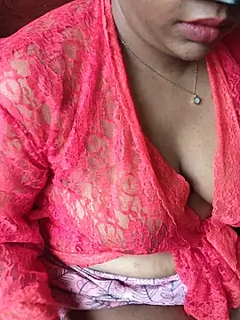 Snapshot of Maya-Tamil chatting on 07/29/26, 07:39 Maya-Tamil online show from 07/29/26, 07:39