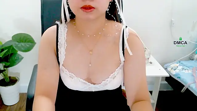 Snapshot of Candy_Sweeties chatting on 03/18/26, 01:20 Candy Sweeties online show from 03/18/26, 01:20