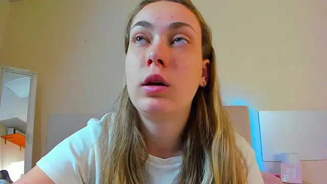 MelanieCuty online show from 07/03/26, 05:47