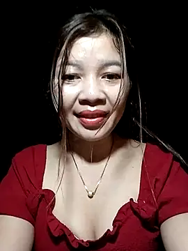 Snapshot of Yiyi102300 chatting on 03/18/26, 03:15 Yiyi102300 online show from 03/18/26, 03:15