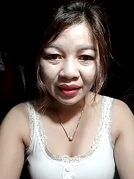 Snapshot of Yiyi102300 chatting on 04/06/26, 10:33 Yiyi102300 online show from 04/06/26, 10:33
