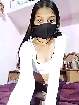 Snapshot of maahi213 chatting on 04/02/26, 05:38 maahi213 online show from 04/02/26, 05:38
