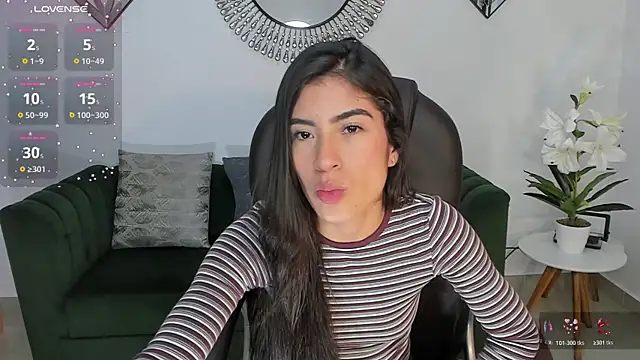 Snapshot of Ninna_Asppen_ chatting on 03/30/26, 05:30 Ninna Asppen online show from 03/30/26, 05:30