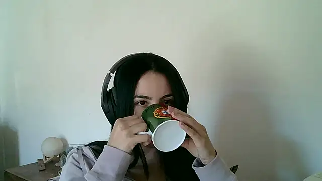 AnabeleNogueira online show from 06/17/26, 05:14