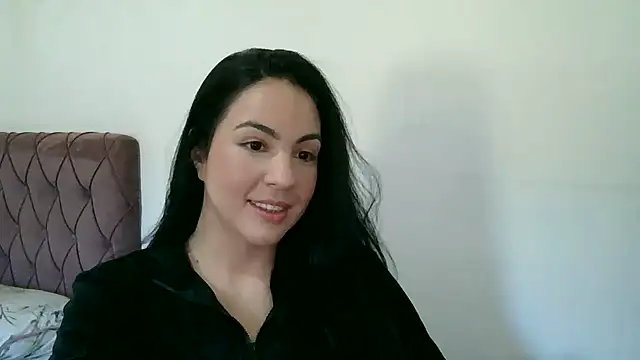 AnabeleNogueira online show from 06/18/26, 03:27
