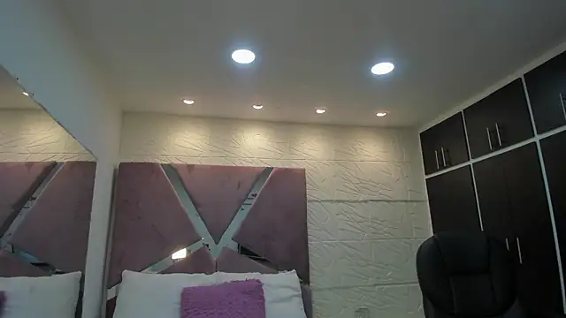 Snapshot of Noah_DeLuca_ chatting on 03/18/26, 06:55 Noah DeLuca online show from 03/18/26, 06:55