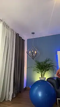 Snapshot of Liana_Fem_ chatting on 06/05/26, 12:55 Liana Fem online show from 06/05/26, 12:55