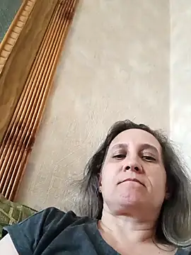KatieLove133 online show from 06/21/26, 12:08