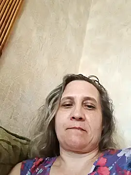 KatieLove133 online show from 07/04/26, 11:38