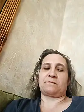 KatieLove133 online show from 07/11/26, 10:18