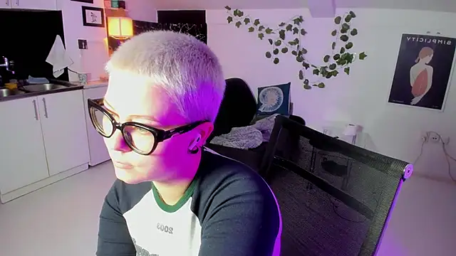 VexaVeylish online show from 06/30/26, 06:42