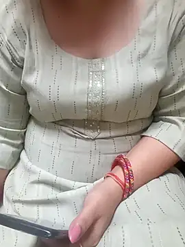 Gujju bhabhi69 online show from 05/17/26, 04:10