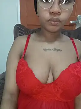 Hotsexyberry222 online show from 07/26/26, 07:26