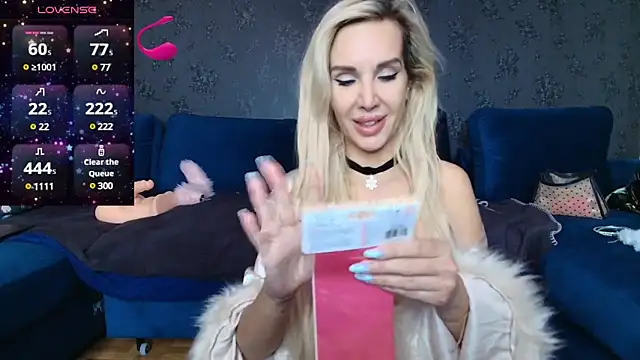 SexyQueenNina online show from 12/24/24, 12:00