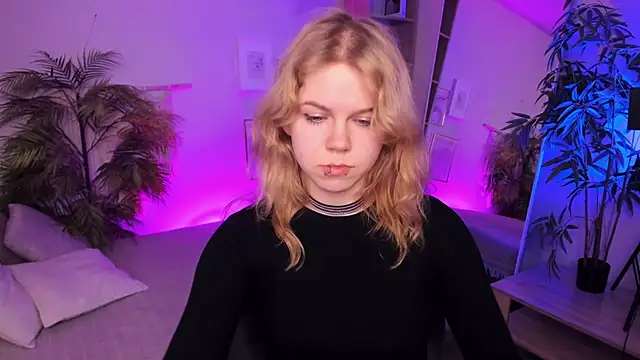 Snapshot of ElizabethVane chatting on 05/16/26, 10:36 ElizabethVane online show from 05/16/26, 10:36