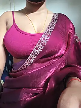 Snapshot of Shalini_08 chatting on 06/08/26, 01:28 Shalini 08 online show from 06/08/26, 01:28