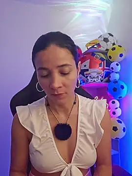 miaeyex online show from 06/24/26, 12:04