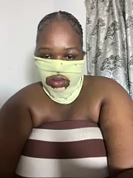 NaughtyGirl0000 online show from 06/19/26, 05:28
