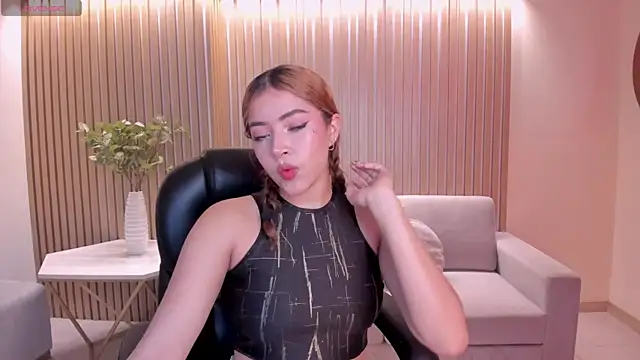 ArianaNova online show from 07/15/26, 02:17