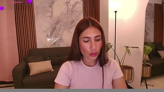 LucyBecker online show from 06/24/26, 03:38