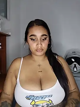 Mia skyy18 online show from 07/28/26, 11:58