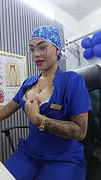 Snapshot of daniela-sexy chatting on 06/15/26, 01:46 daniela-sexy online show from 06/15/26, 01:46