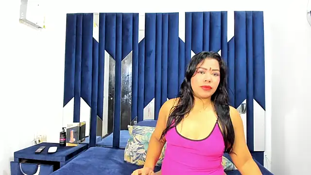 Snapshot of alannaht chatting on 04/23/26, 01:13 alannaht online show from 04/23/26, 01:13