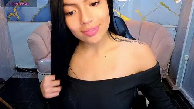  Charlottee b online show from 07/25/26, 07:44