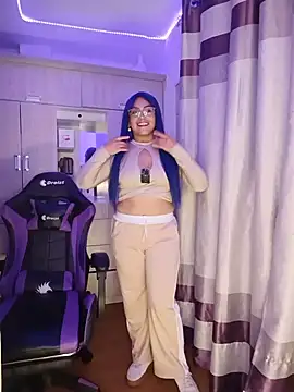 PiscisGirl online show from 06/15/26, 06:04