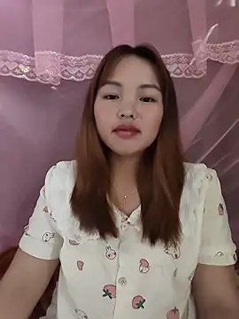Snapshot of Mina_xYx chatting on 06/12/26, 04:55 Mina xYx online show from 06/12/26, 04:55