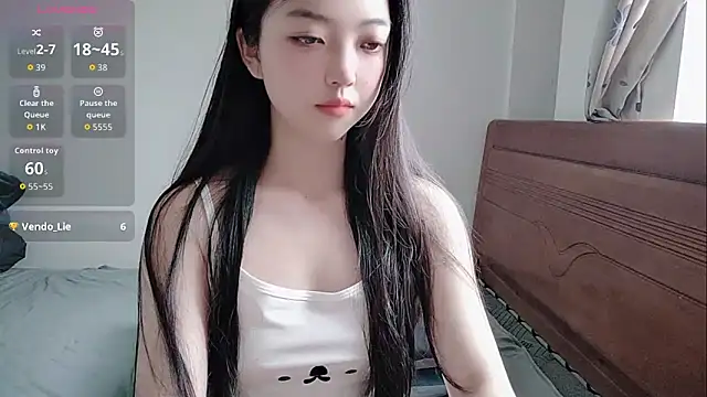 Snapshot of oblakitty_ chatting on 05/30/26, 12:41 oblakitty online show from 05/30/26, 12:41