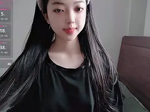 Snapshot of oblakitty_ chatting on 07/04/26, 12:39 oblakitty online show from 07/04/26, 12:39