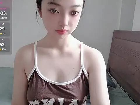 Snapshot of oblakitty_ chatting on 07/10/26, 12:37 oblakitty online show from 07/10/26, 12:37