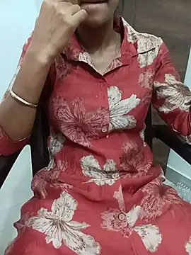 Snapshot of aushi_rajput chatting on 06/03/26, 02:33 aushi rajput online show from 06/03/26, 02:33