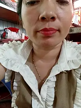 Snapshot of Sury_sexyy chatting on 06/03/26, 05:32 Sury sexyy online show from 06/03/26, 05:32