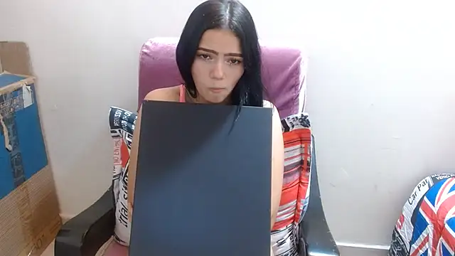 Snapshot of lina_seduce chatting on 05/30/26, 02:30 lina seduce online show from 05/30/26, 02:30