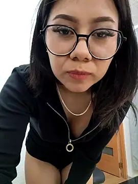Snapshot of nanybb24 chatting on 04/09/26, 06:19 nanybb24 online show from 04/09/26, 06:19