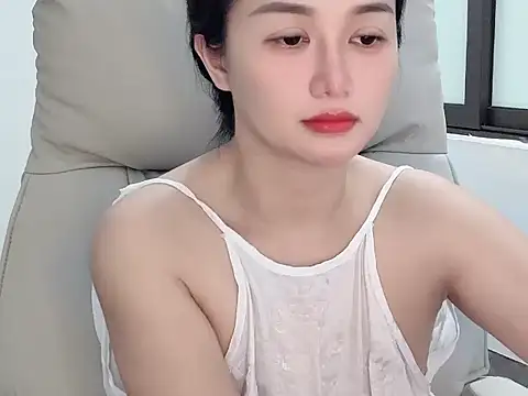 AmyLinee 1 online show from 07/05/26, 05:36