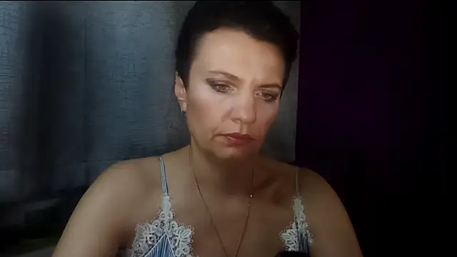 HotMamaQueen234 online show from 07/28/26, 09:25