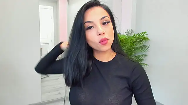 Snapshot of MissSiennaa chatting on 05/10/26, 05:34 MissSiennaa online show from 05/10/26, 05:34