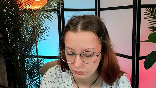 AmelieViolet online show from 06/25/26, 03:17