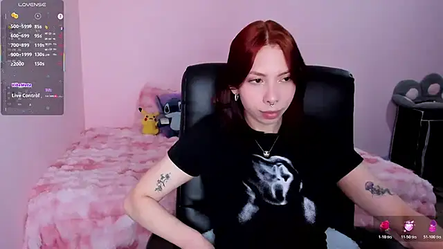 Snapshot of laurita_Olssen27 chatting on 04/22/26, 02:51 laurita Olssen27 online show from 04/22/26, 02:51