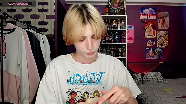 sweet peach    online show from 07/22/26, 03:37