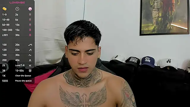 Snapshot of sweetlatinoboy chatting on 03/21/26, 10:57 sweetlatinoboy online show from 03/21/26, 10:57