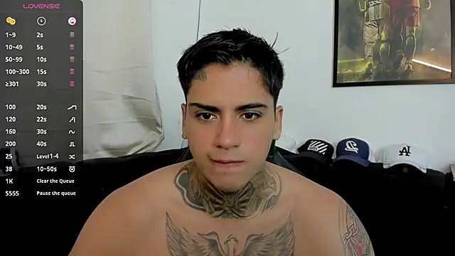 Snapshot of sweetlatinoboy chatting on 03/25/26, 12:33 sweetlatinoboy online show from 03/25/26, 12:33