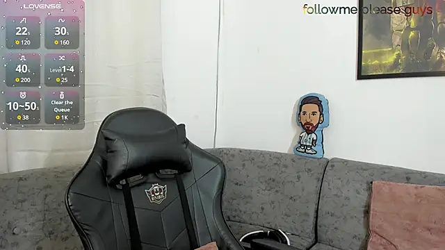 Snapshot of sweetlatinoboy chatting on 06/19/26, 12:09 sweetlatinoboy online show from 06/19/26, 12:09