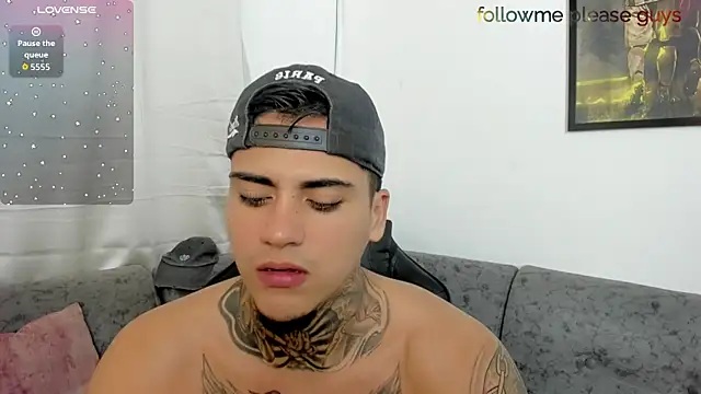 Snapshot of sweetlatinoboy chatting on 07/08/26, 10:25 sweetlatinoboy online show from 07/08/26, 10:25